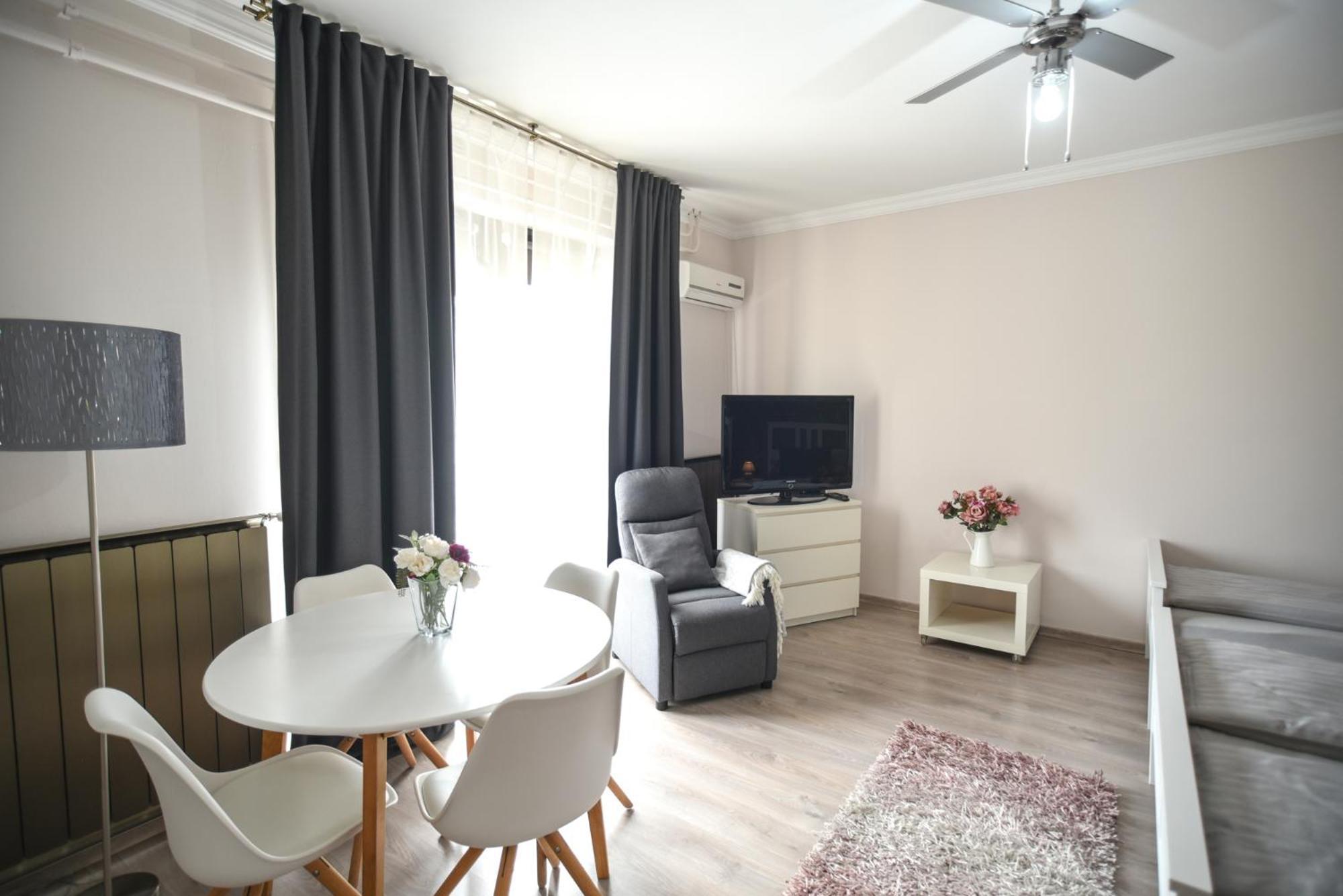Crystal Apartman Morahalom Exterior photo